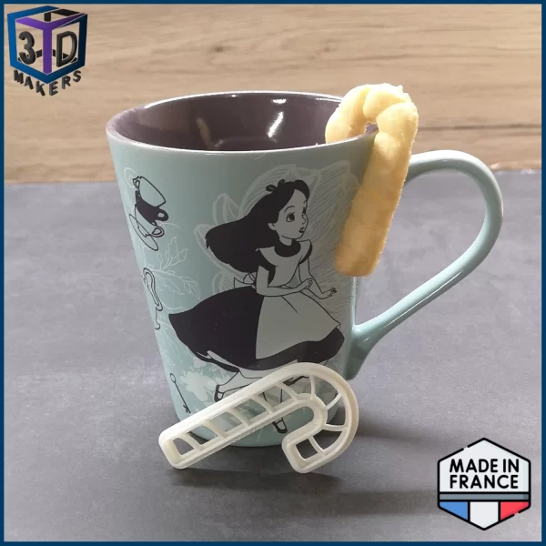 Emporte pièce canne en sucre sur tasse